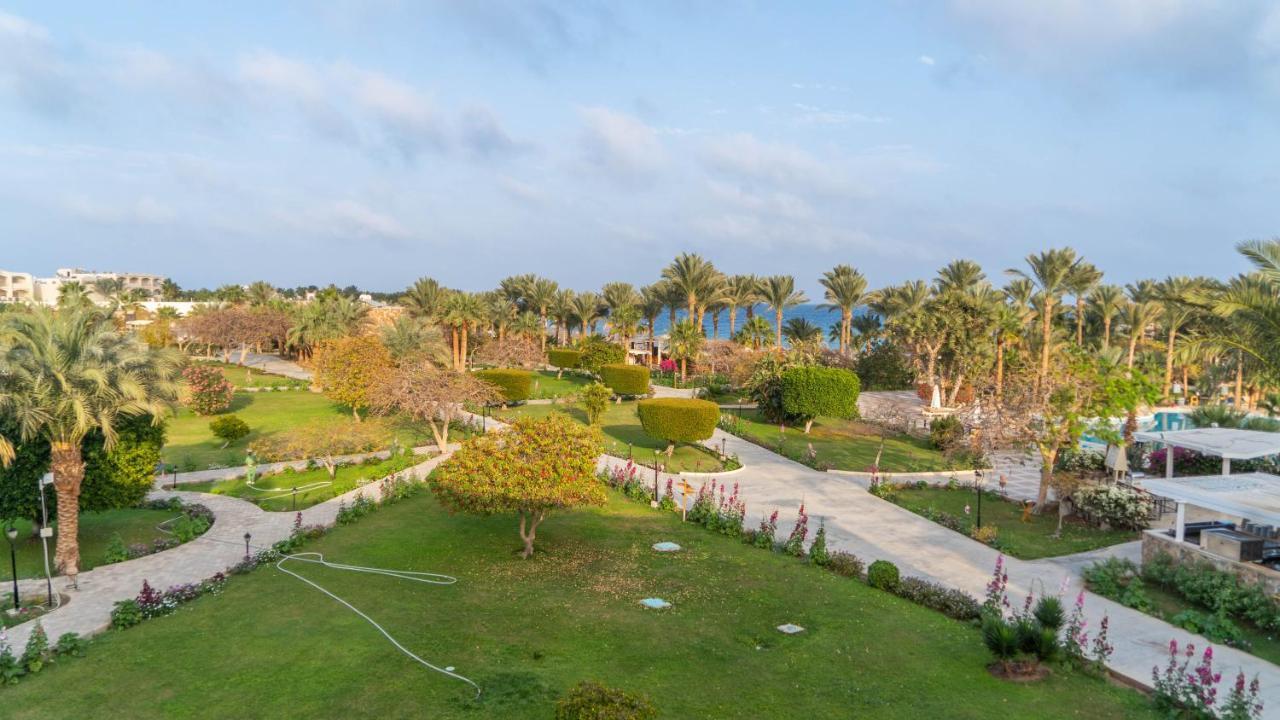 Brayka Bay Reef Resort Abu Dabbab Exterior photo