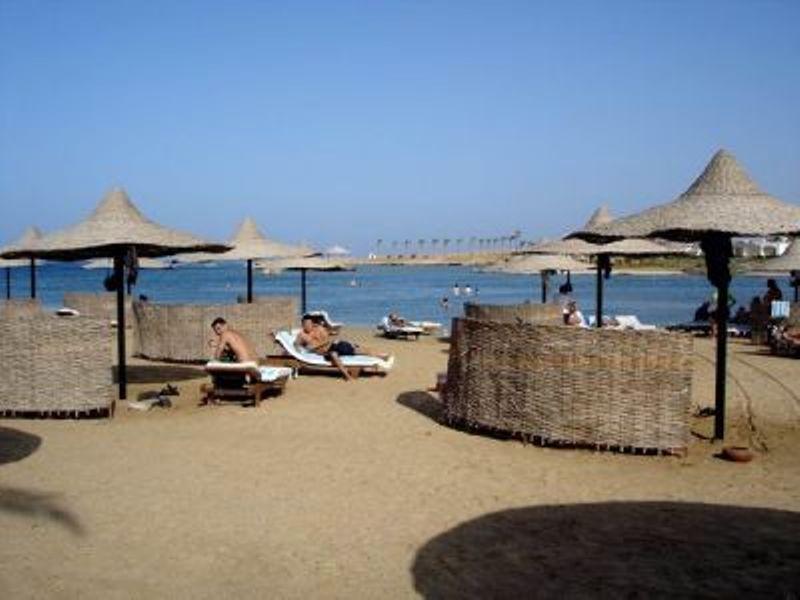 Brayka Bay Reef Resort Abu Dabbab Exterior photo