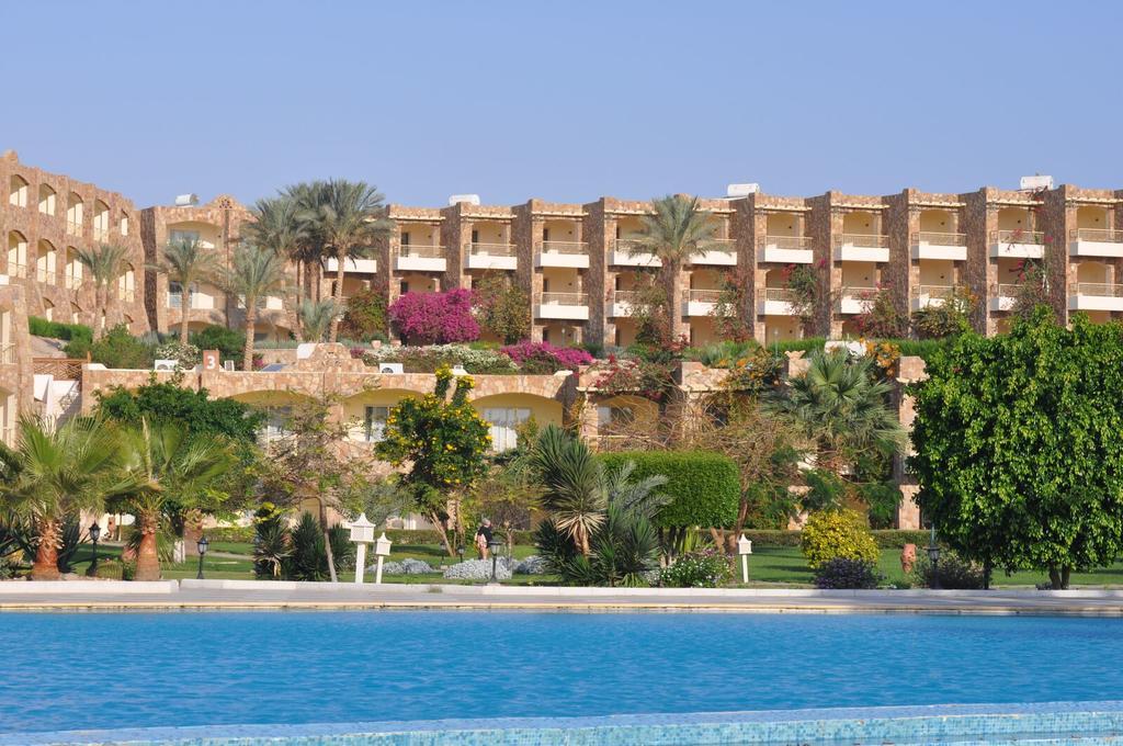 Brayka Bay Reef Resort Abu Dabbab Exterior photo