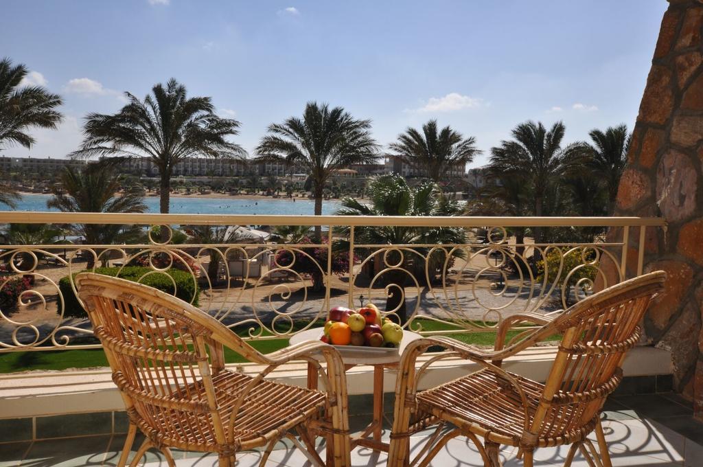 Brayka Bay Reef Resort Abu Dabbab Exterior photo